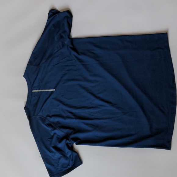 New Balance mens running shirt with NB Dry technology size Medium - Picture 7 of 11